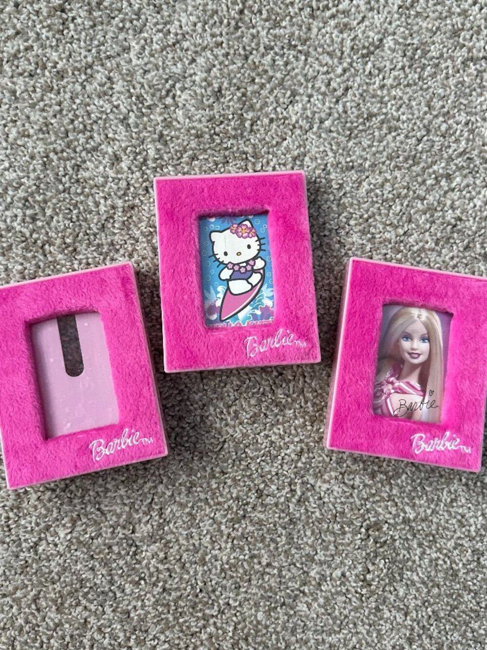 vtg y2k 2002 barbie pink furry picture frames 💗